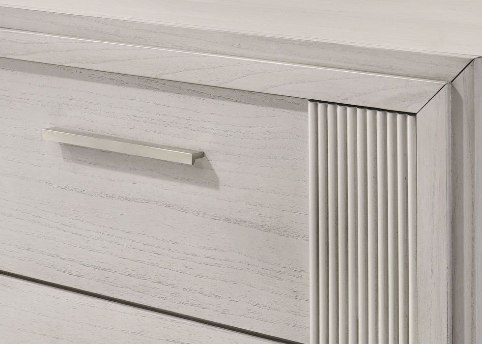 Carlton - Chest - White Mist