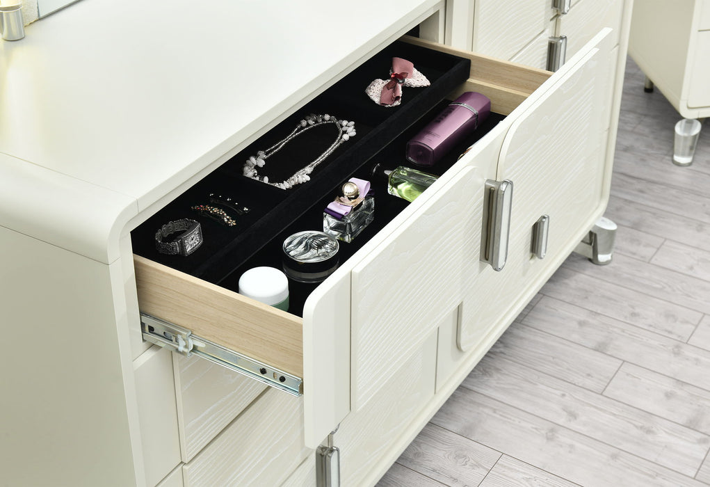 Lyra - Dresser - Beige