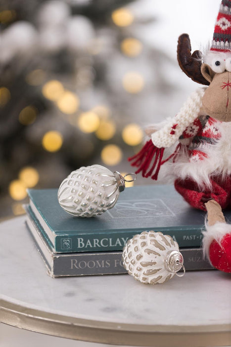Christmas Ball Ornaments, Glass Decorative Hanging Ball Christmas Tree Ornaments For Holiday Party Decorations (Set of 12) - White