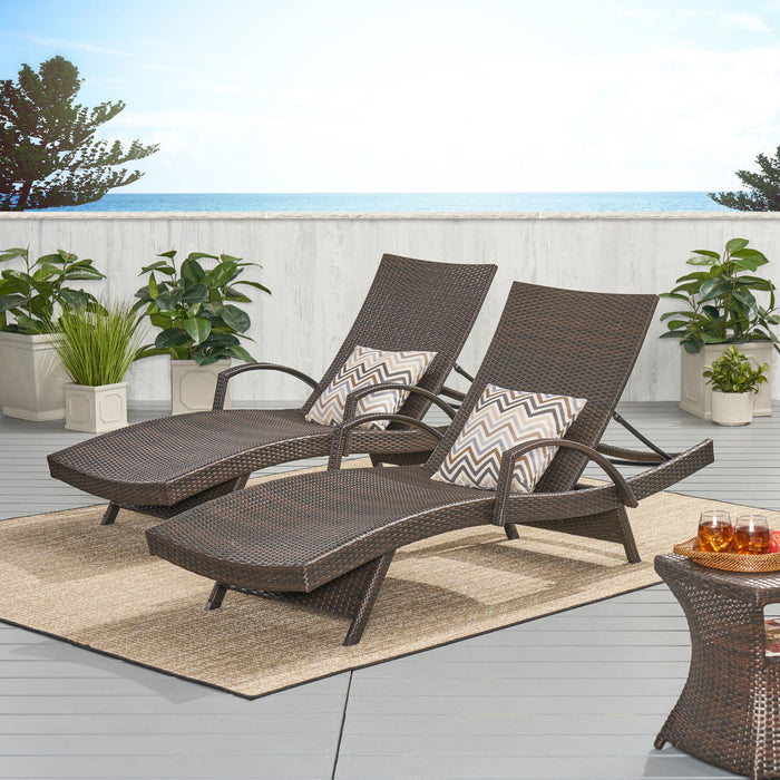 Salem - Contemporary Wicker Chaise Lounge With Arm, Weather Resistant