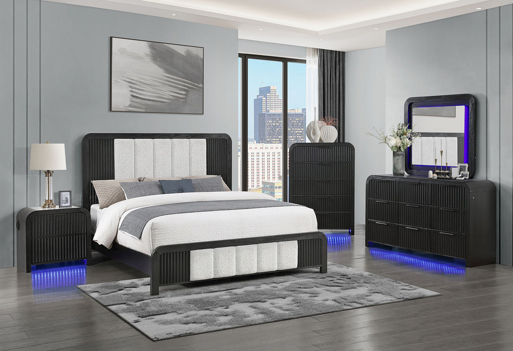 Beckett - 5 Piece Queen Bedroom Set With Cooler And Speaker - Black