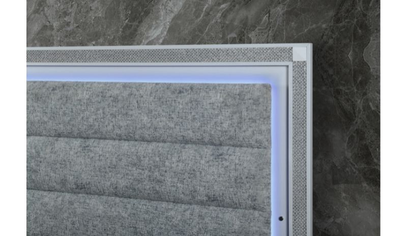 Soleil - 5 Piece King Bedroom Set - White