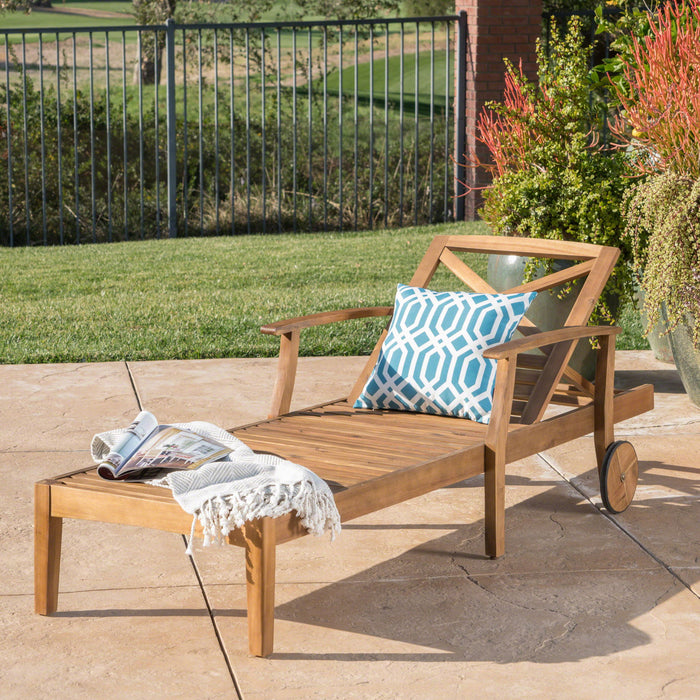 Perla - Chaise Lounge With Wheels And Customizable Cushion Options - Teak