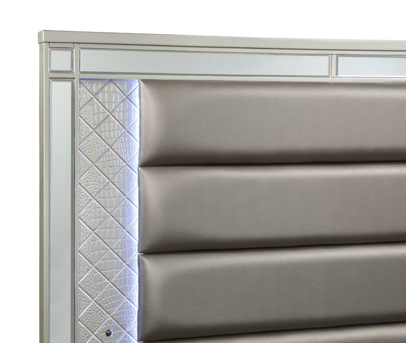 Cristian - King 4 Piece Bedroom Set - Champagne