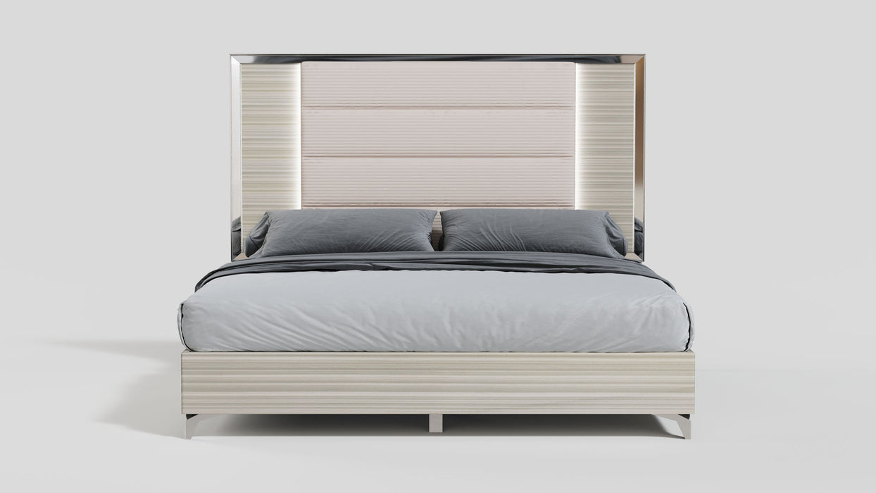 Zambrano - 6 Piece King Bedroom Set With Vanity Set - White