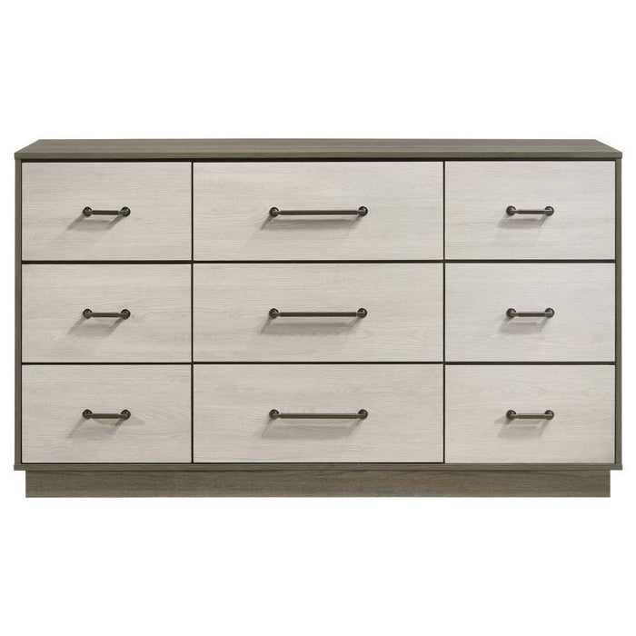 Fenwick - 9-Drawer Dresser