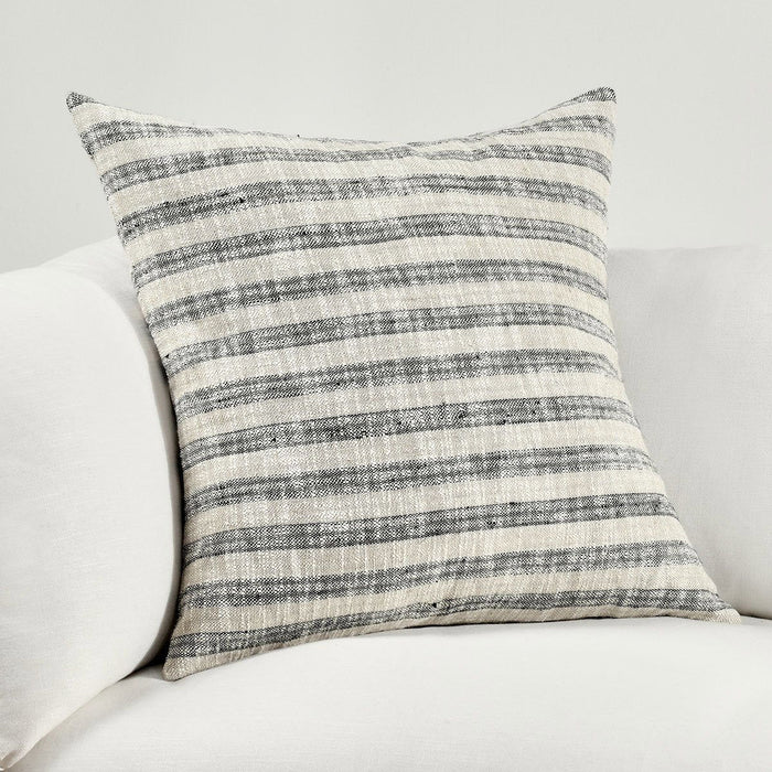 Linna - 24" x 24" Pillow - Natural / Black