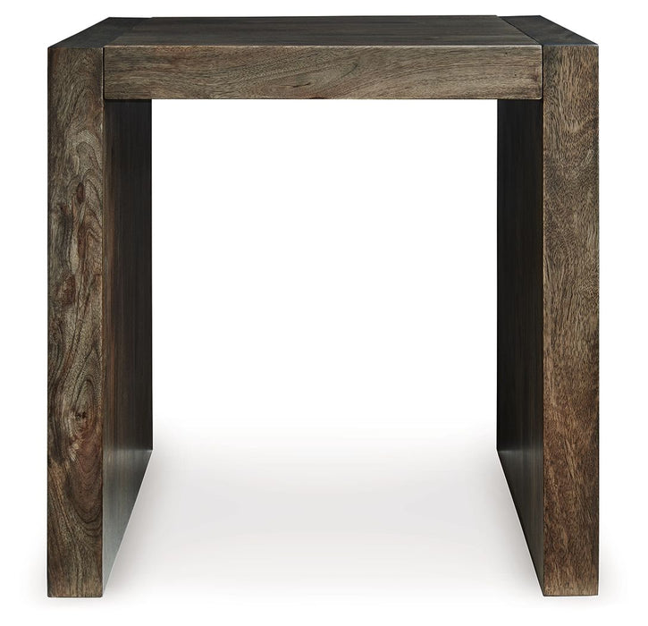 Dreggan - Square End Table - Brown